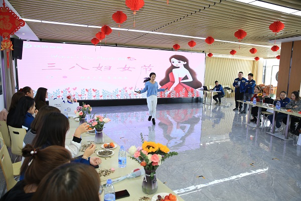 IMG_1326.jpg IMG_1326.jpg